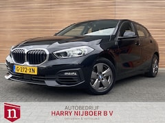 BMW 1-serie - 118i Executive Edition Lm velgen / Navigatie / Carplay