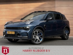 Lynk & Co 01 - 1.5 Zwarte Hemelbekleding / Rolhoes / Panodak / 360* Camera / Navi