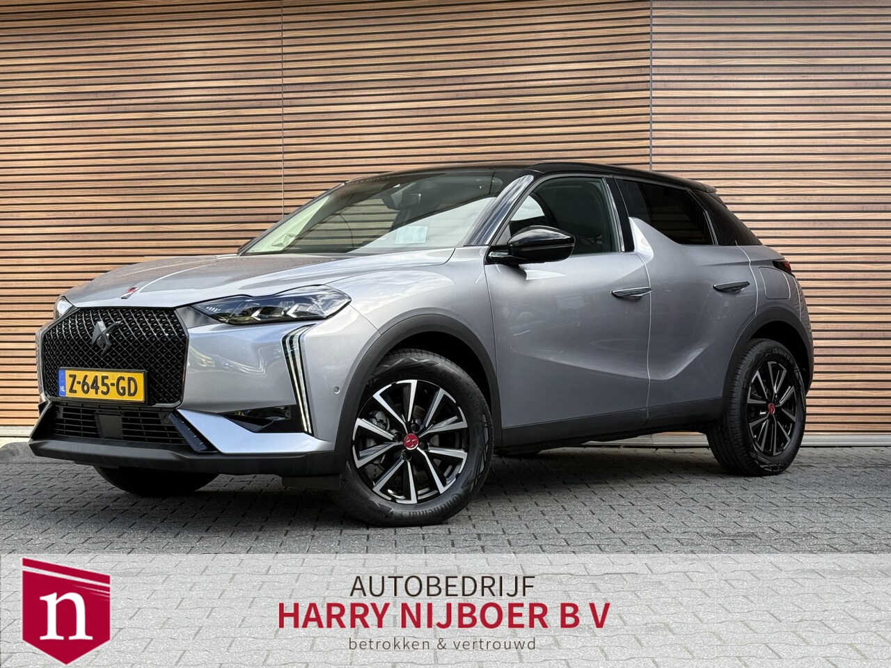 DS 3 - 1.2 PureTech Performance Line Navigatie / keyless / Camera 360 - AutoWereld.nl