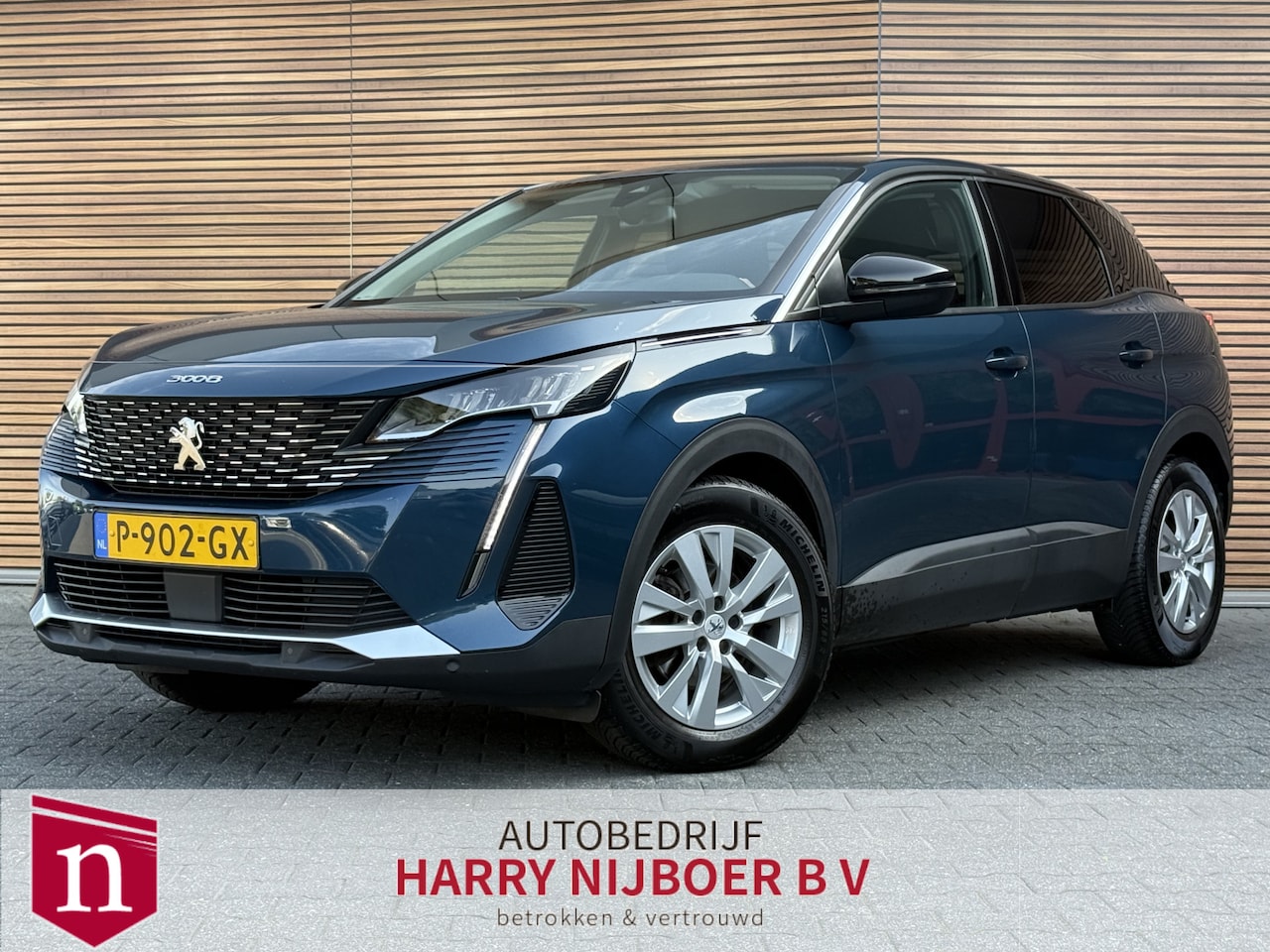 Peugeot 3008 - 1.2 PureTech Active Pack Business Navi / Carplay / Camera / Clima / LED / All season bande - AutoWereld.nl