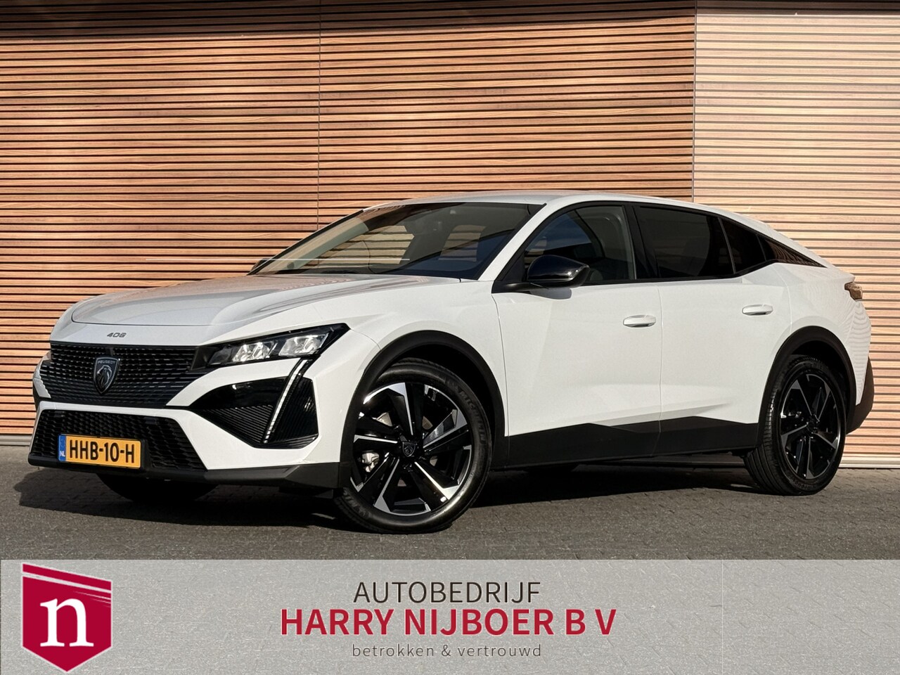 Peugeot 408 - 1.2 Hybrid 145 e-DCS6 Allure Camera / Navigatie / 19" Lm velgen - AutoWereld.nl