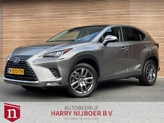 Lexus NX - 300h AWD Luxury Edition Panoramadak / Lederen bekleding / Navigatie