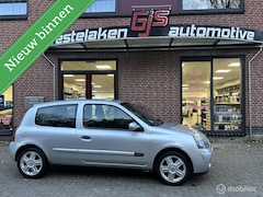 Renault Clio - 1.2-16V Community