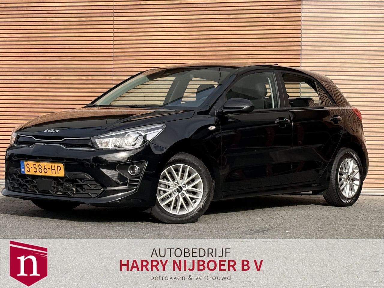 Kia Rio - 1.0 T-GDi MHEV DynamicLine Navigatie / Camera / Cruise / Carplay / All Season banden - AutoWereld.nl