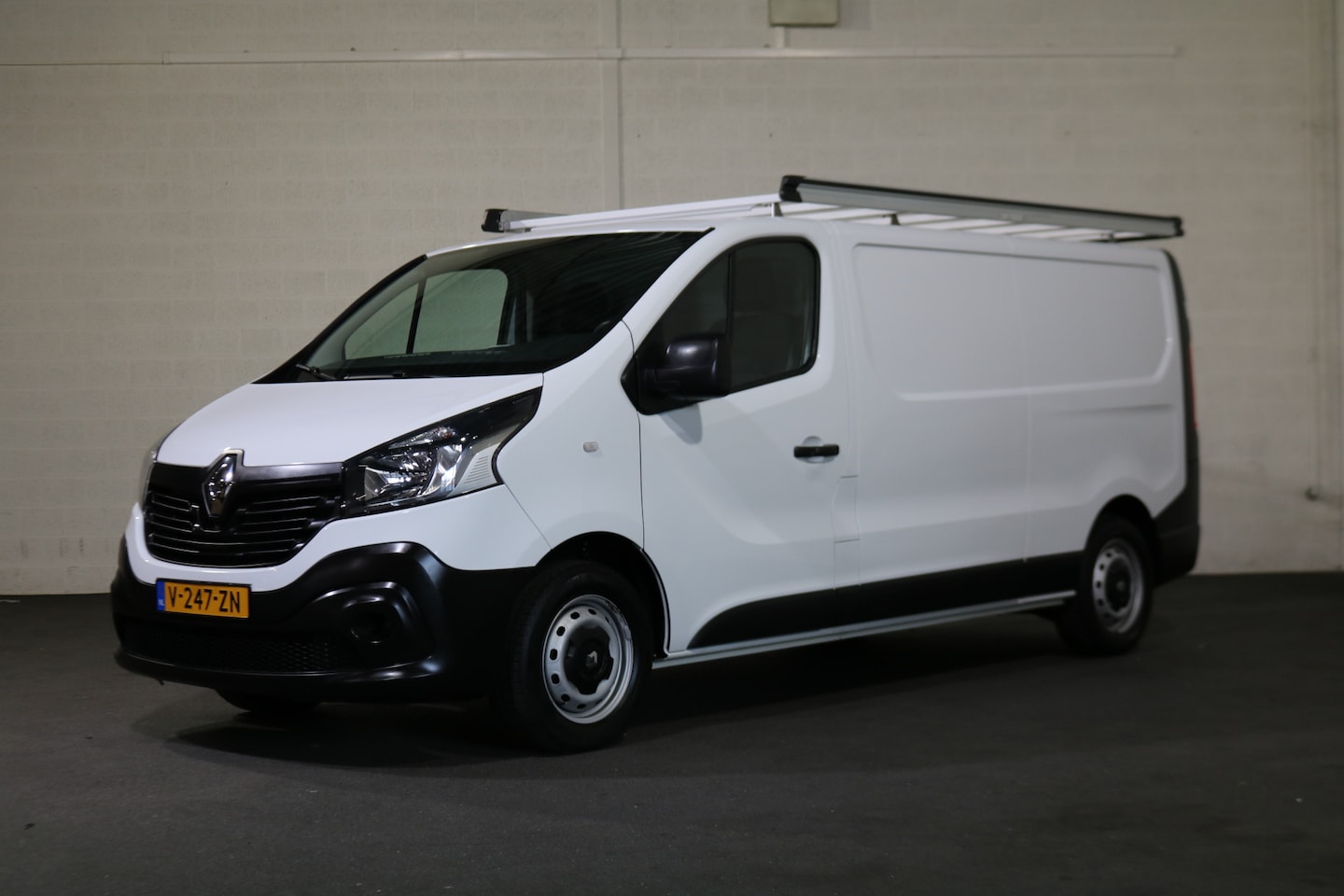 Renault Trafic - 1.6 dCi L2 H1 Airco Navigatie Imperiaal - AutoWereld.nl