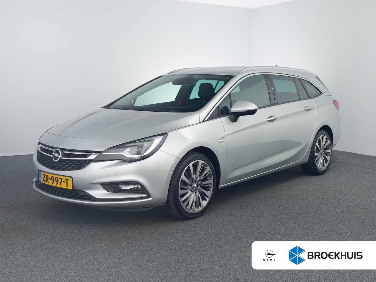 Opel Astra Sports Tourer - 1.4 Turbo Innovation Trekhaak 1400kg geremd! | Achteruitrijcamera | Cruise control | Extra - AutoWereld.nl