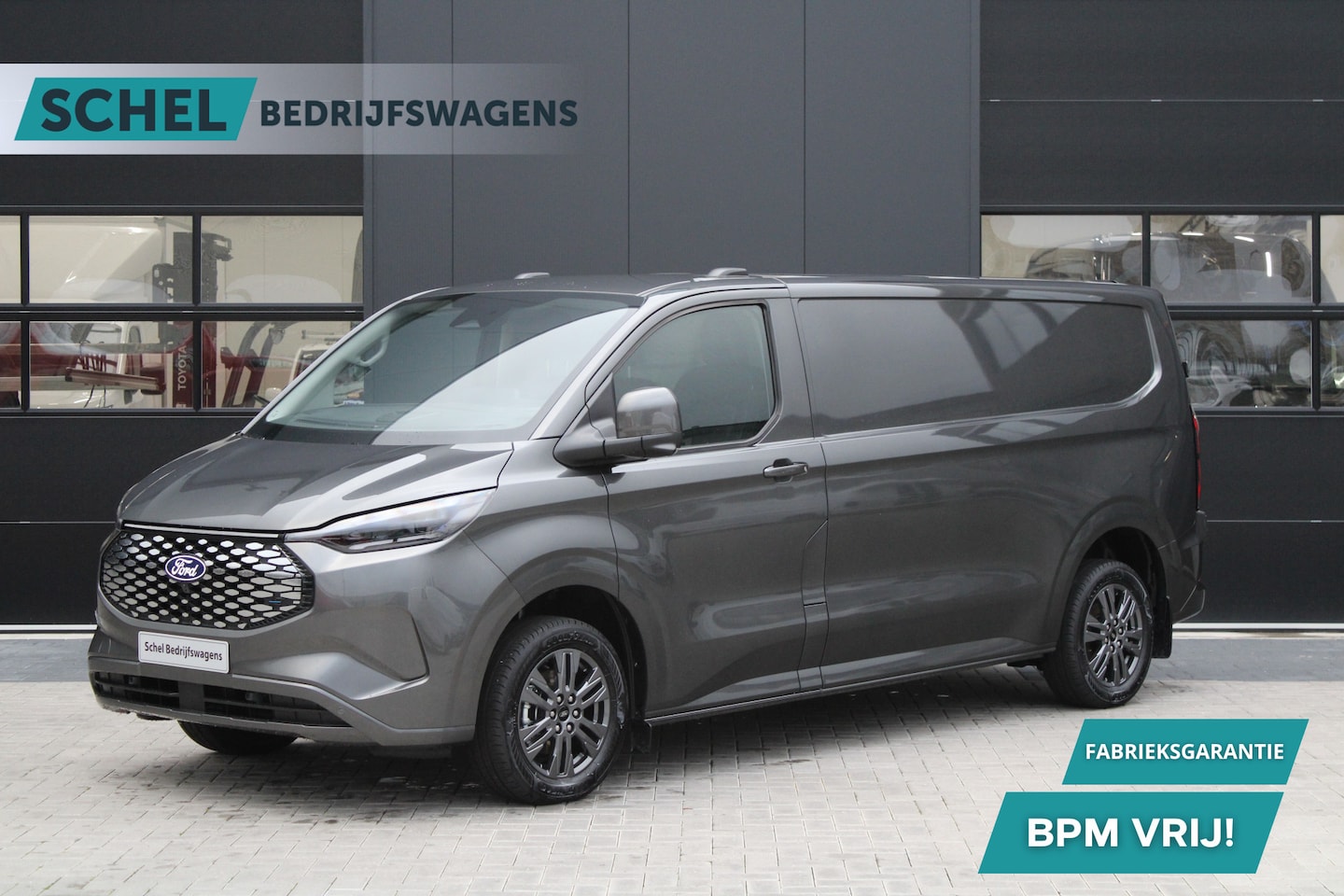 Ford Transit Custom - E-Transit 340 L2H1 Limited 65 kWh 218pk - LED - 360 Camera - B&O - ACC - Navi - Stoel/Stuu - AutoWereld.nl