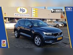 Volvo XC40 - 1.5 T2 Momentum Business