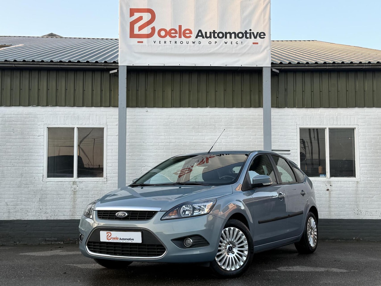 Ford Focus - 1.6 Titanium Automaat / 2e Eig. / Dealer Ondh. / Cruise / PDC - AutoWereld.nl
