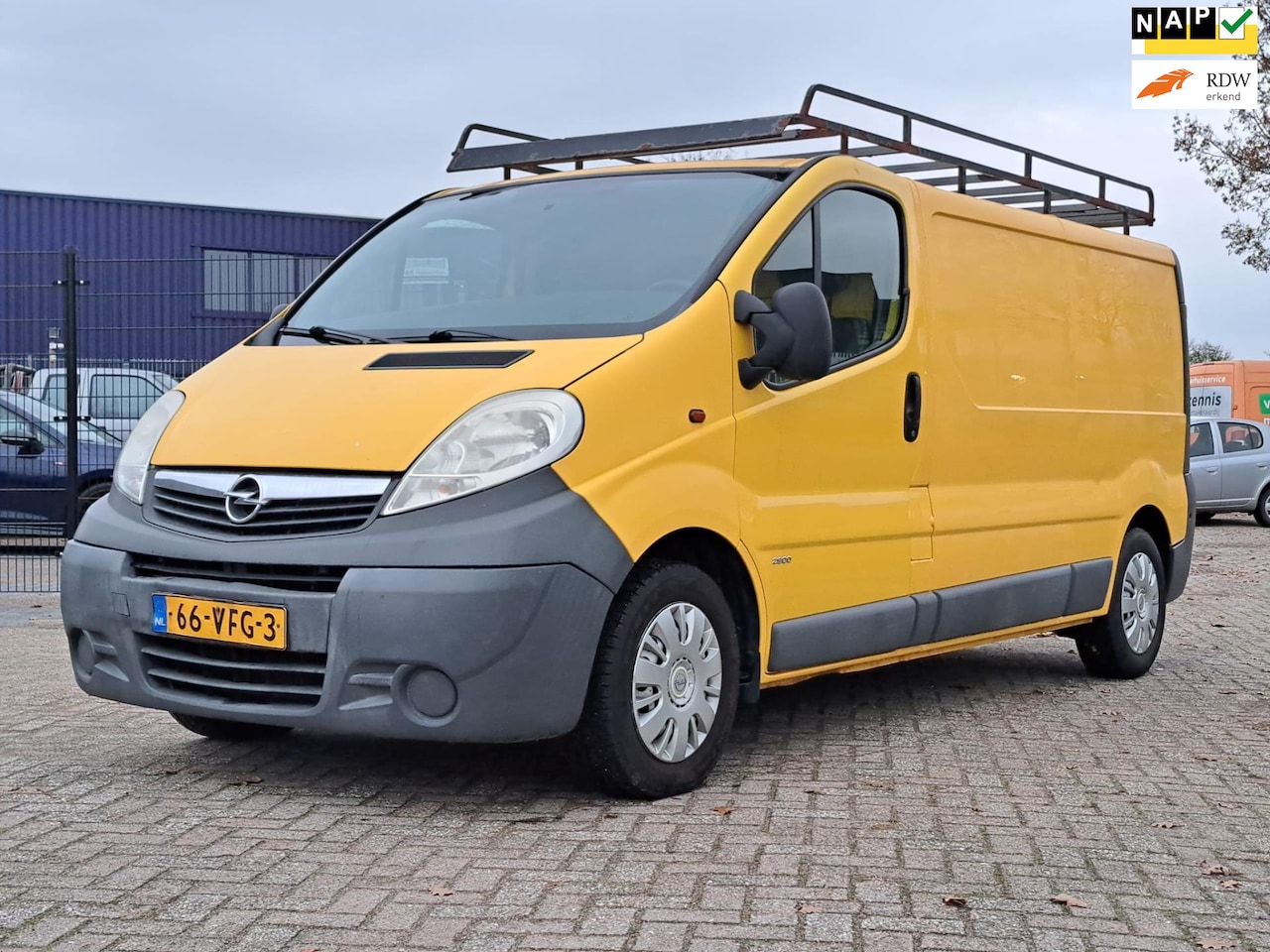 Opel Vivaro - 2.0 CDTI L2H1 6-BAK - AutoWereld.nl