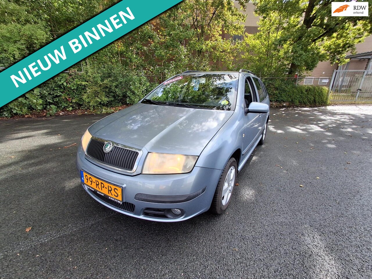 Skoda Fabia Combi - 1.4-16V Elegance LEUKE AUTO RIJDT EN SCHAKELT GOED - AutoWereld.nl