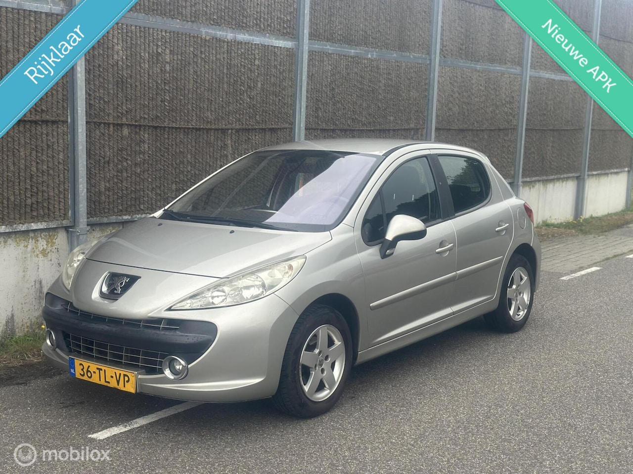 Peugeot 207 - 1.4-16V XS Pack NWEKOPPELING/CLIMA/NWEAPK - AutoWereld.nl
