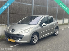Peugeot 207 - 1.4-16V XS Pack NWEKOPPELING/CLIMA/NWEAPK