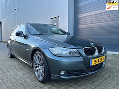 BMW 3-serie Touring - 318i High EXE PANO CLIMA XENON NAVI