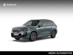BMW X1 - xDrive25e | M-Sport | Panorama | Trekhaak | Voorbereiding Driving Assistant Plus | Privacy
