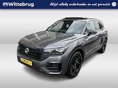 Volkswagen Touareg - 3.0 TSI 4MOTION R / AUTOMAAT/ PANO/ 462PK/ LUCHTVERING/ LEER/ HEAD-UP DISPLAY/ ADAPT. CRUI