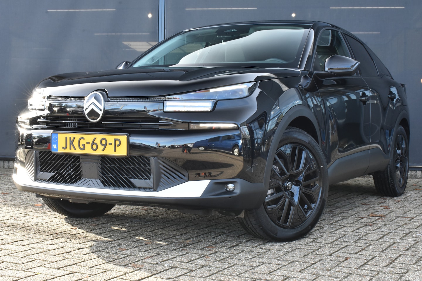 Citroën C4 - 1.2 Hybrid 145pk Collection DEMO-DEAL! | Adaptive Cruise | Stoelverwarming | Navigatie | A - AutoWereld.nl