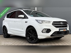 Ford Kuga - 1.5 EcoBoost ST Line Pano.dak/Trekhaak/Winterpakket