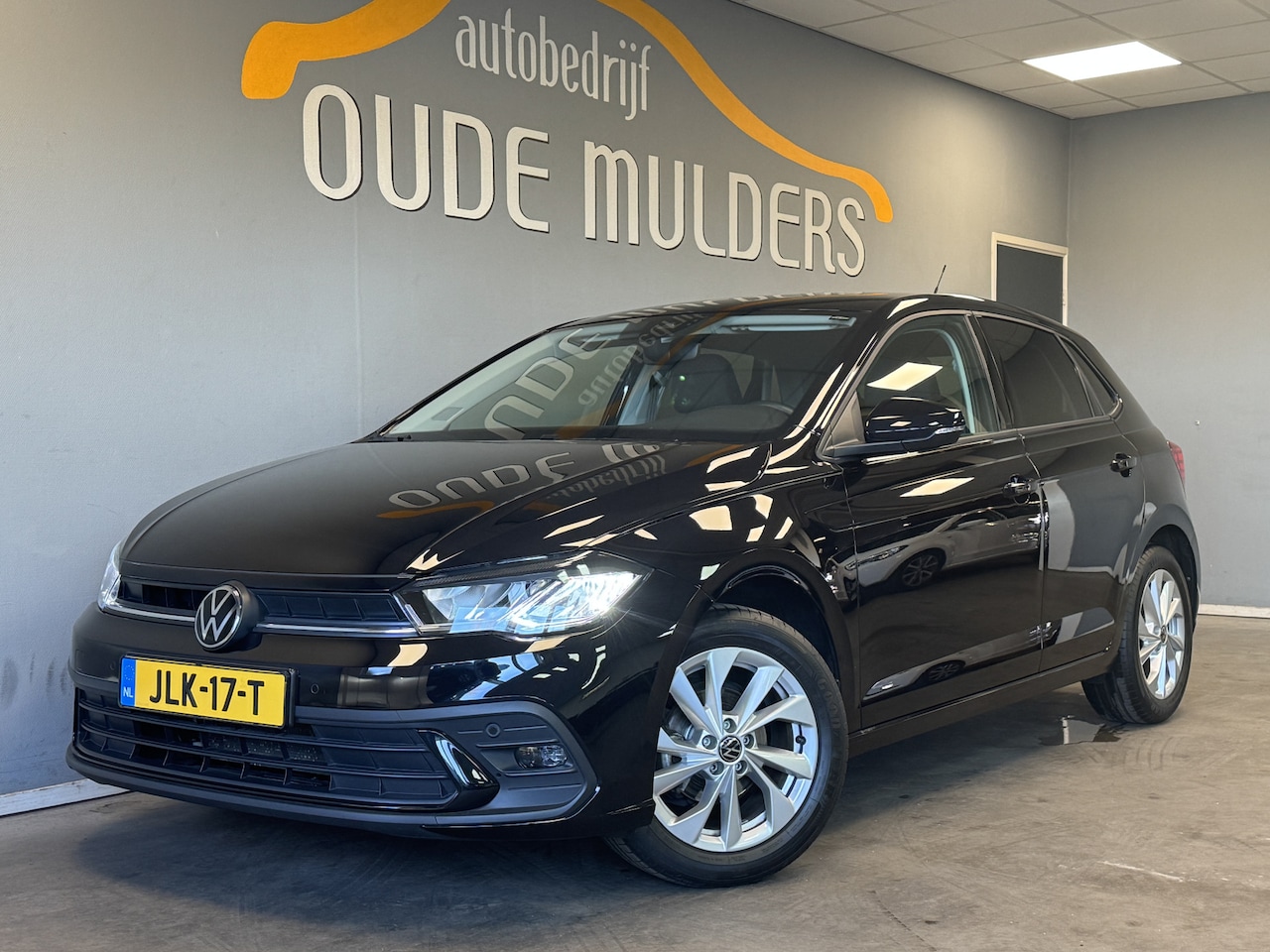 Volkswagen Polo - 1.0 Life Stoelverwarming/Camera/Carplay - AutoWereld.nl