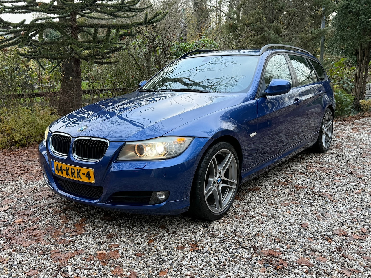 BMW 3-serie Touring - 320i Business Line Style Leer Clima M Wielen vv alle extra s - AutoWereld.nl