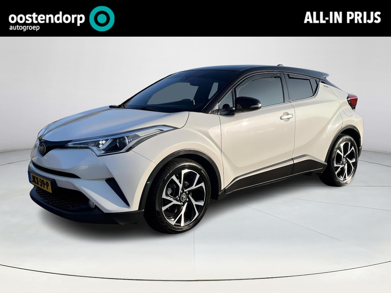 Toyota C-HR - 1.8 Hybrid Bi-Tone | Navigatie | Stoelverwarming | 18 inch LM-Velgen | Trekhaak | - AutoWereld.nl