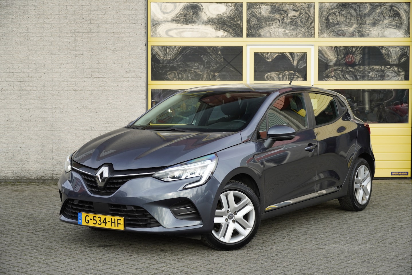 Renault Clio - 1.0 TCe 5drs Zen BJ2019 Led V+A | App-Connect | Airco | Cruise control | Getint glas - AutoWereld.nl
