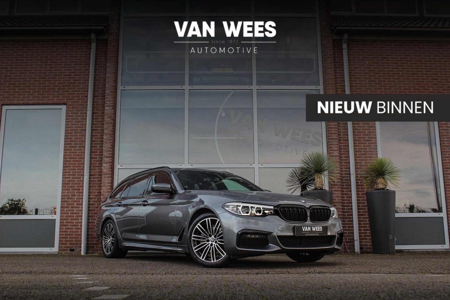 BMW 5-serie Touring - 520i G31 High Executive M-sport | M-pakket | 19 inch | LED | 2e eigenaar | DAB | Camera | - AutoWereld.nl