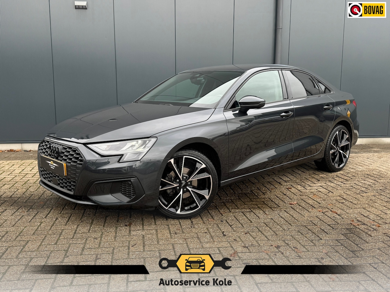 Audi A3 Limousine - 30 TFSI Automaat * Carplay * Optiek Zwart * Parkeersensoren * - AutoWereld.nl