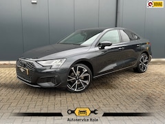 Audi A3 Limousine - 30 TFSI Automaat * Carplay * Optiek Zwart * Parkeersensoren