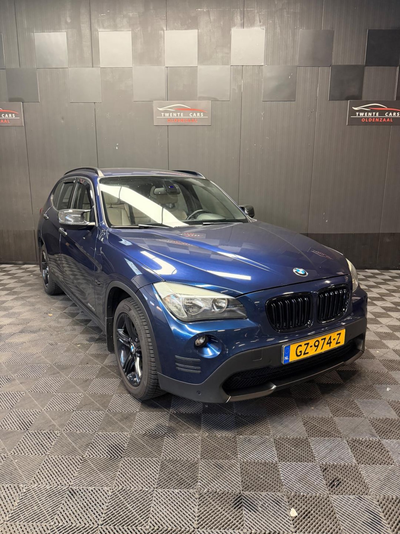 BMW X1 - SDrive18d | Navi | Camera | Clima | Leder | - AutoWereld.nl
