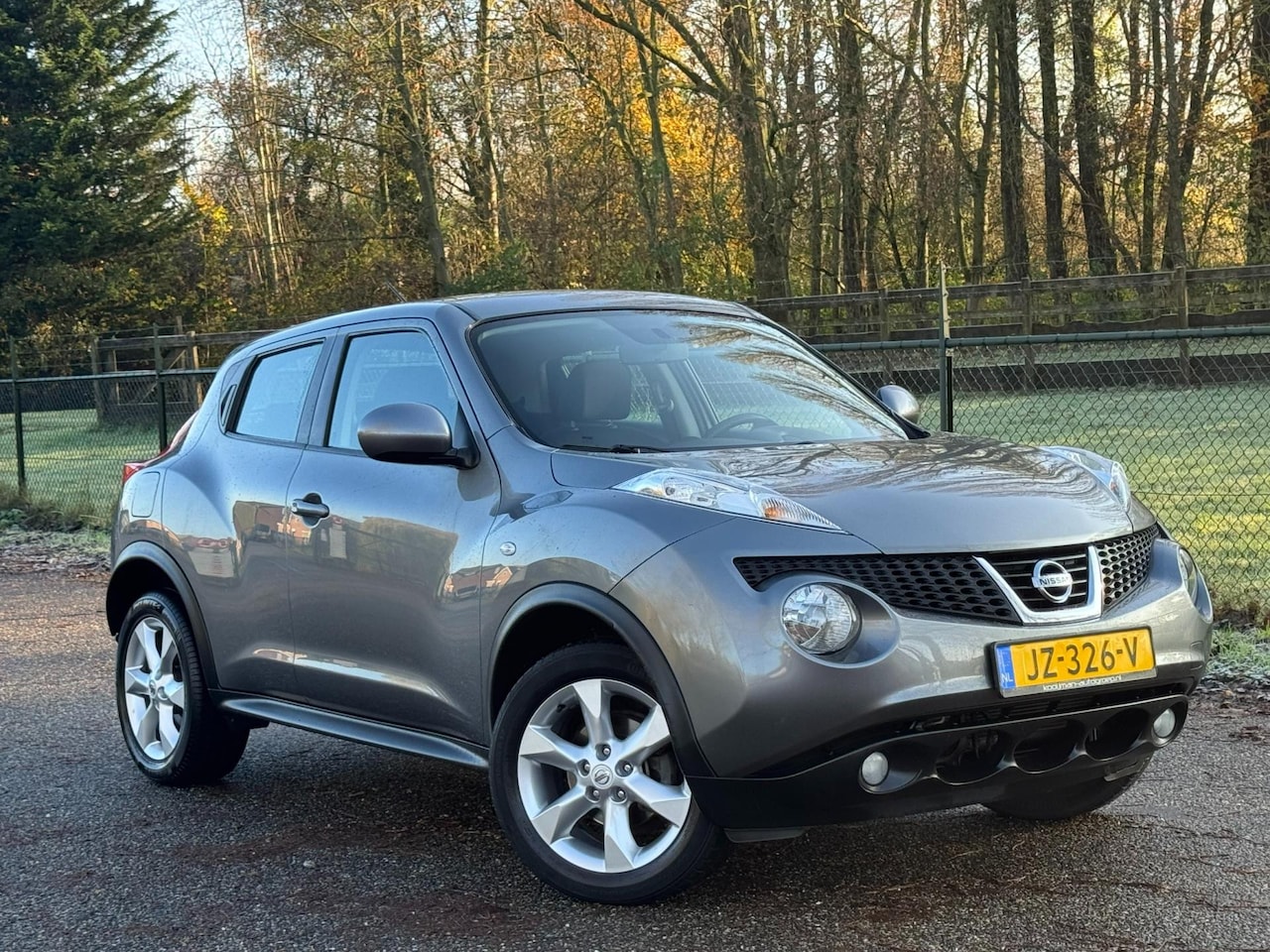 Nissan Juke - 1.6 Acenta /Automaat/Navi/Camera/Trekhaak/ - AutoWereld.nl