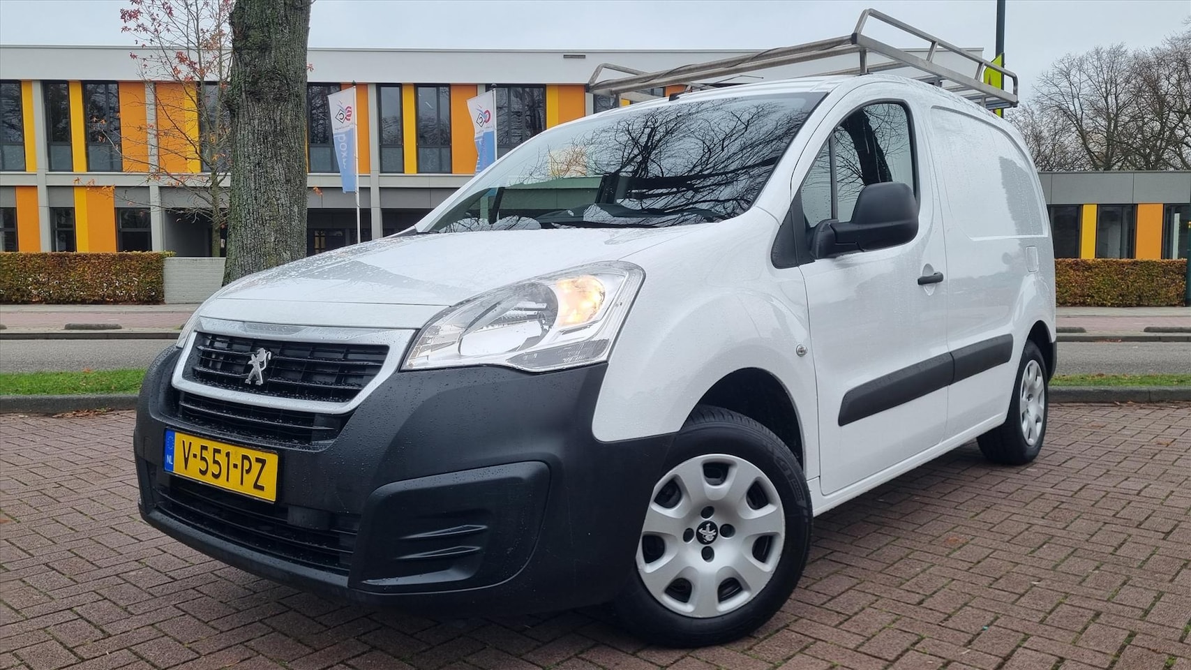 Peugeot Partner - GB 120 1.6 HDi XT Airco/ Trekhaak/ Euro6 - AutoWereld.nl