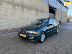 BMW 3-serie - 318i Executive, motor defect