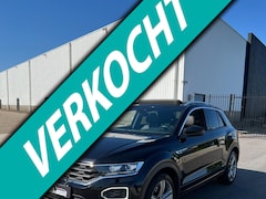 Volkswagen T-Roc - 1.5 TSI Sport 3x R-LINE PANORAMADAK-CAMERA