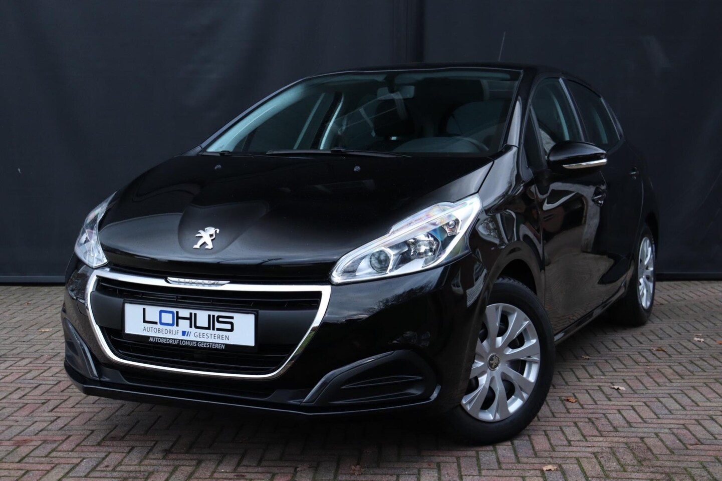 Peugeot 208 - 1.2VTi PureTech | Distr. Nieuw | CRUISE | NAVI | BT - AutoWereld.nl