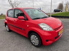 Daihatsu Sirion 2 - 1.0-12V Premium