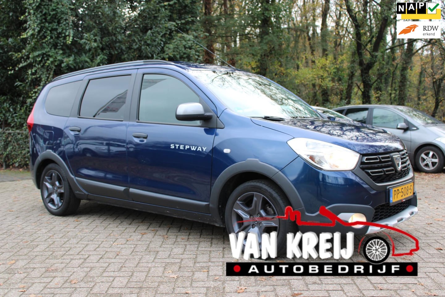 Dacia Lodgy - 1.2 TCe Série Limitée Stepway 5p. 1.2 TCe Série Limitée Stepway 5p., Trekhaak, Navi, Cruise, Airco - AutoWereld.nl