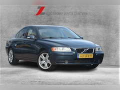 Volvo S60 - 2.4 Drivers Edition Nederlandse auto 151414 NAP riem vv 104000km leren bekleding xenon pdc