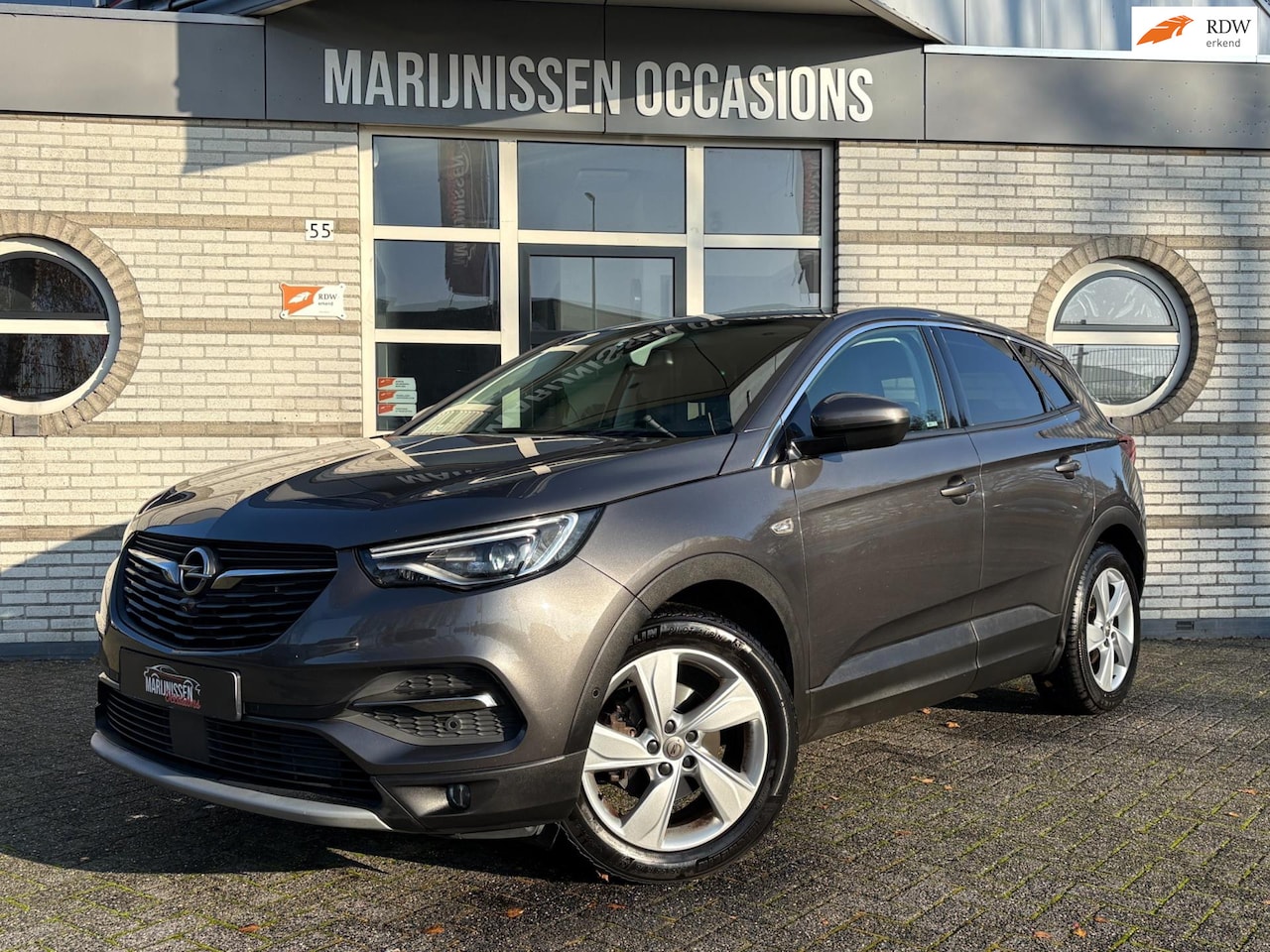 Opel Grandland X - 1.2 Turbo Ultimate |Carplay,Camera,PDC| - AutoWereld.nl