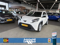 Toyota Aygo X - 1.0 VVT-i 73pk Play 5-drs. CAMERA/CARPLAY/ADAPT.CRUISE/PRIVACYGLASS