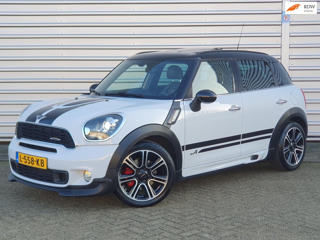 MINI Countryman - Mini 1.6 John Cooper Works ALL4 218PK Pano/Vol ding!! - AutoWereld.nl