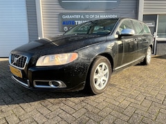 Volvo V70 - 2.4 185PK EXPORT B2B Automaat, Trekhaak, Navi, Clima, Cruise, ElektrRamen+Spiegels, Stoelv