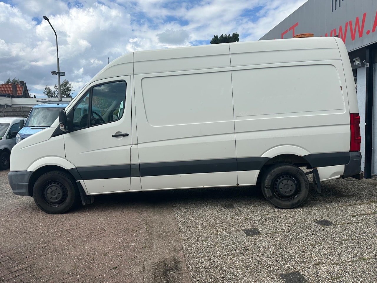 Volkswagen Crafter - 2.5TDi,5-CYL.80kw,AIRCO,L2/H2,EURO 5 - AutoWereld.nl
