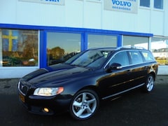 Volvo V70 - 2.5T SUMMUM, AUT, LEDER, 18 INCH, TREKH, ORG NL NIEUWSTAAT