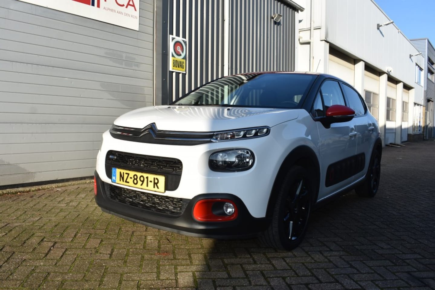 Citroën C3 - 1.2 PureTech SenS Shine 110 Pk. - AutoWereld.nl