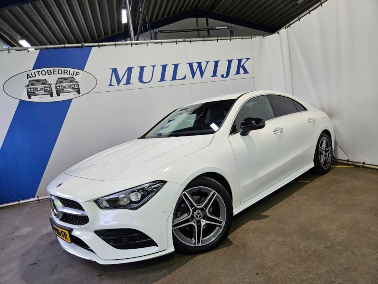 Mercedes-Benz CLA-Klasse - 180 Business Solution AMG / Camera / Sfeer / NL Auto - AutoWereld.nl