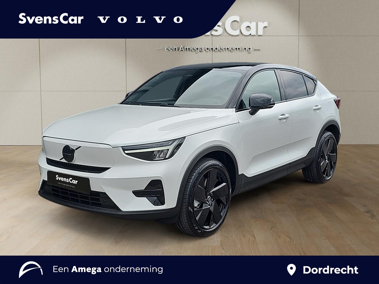 Volvo EC40 - Single Motor Extended Range Plus Black Edition | Stoelverwarming | Extra getint glas | Pan - AutoWereld.nl