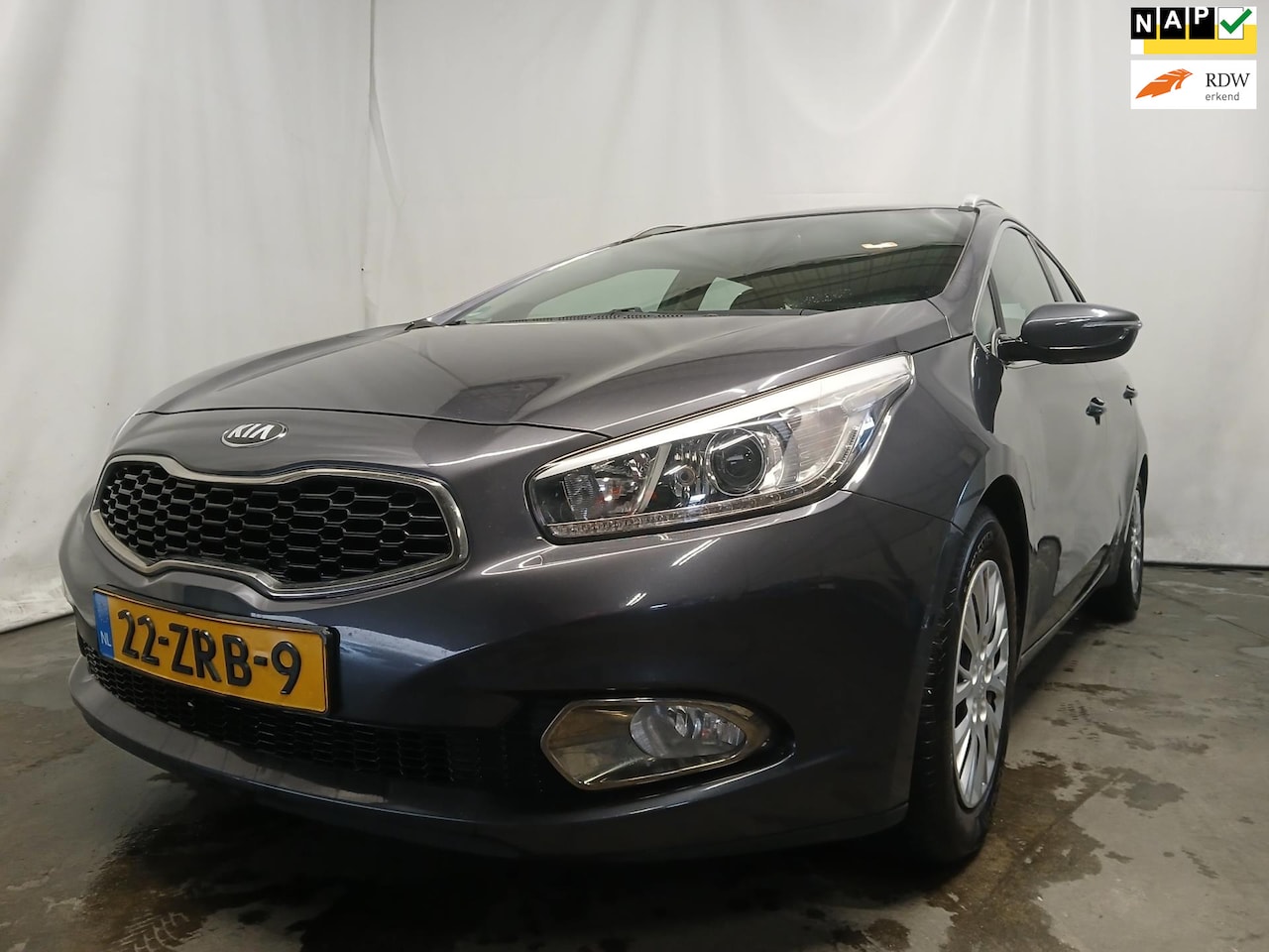 Kia Cee'd Sportswagon - 1.6 GDI Comfort Pack - Motorlamp - BPM - AutoWereld.nl
