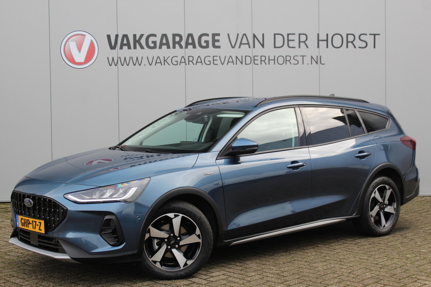 Ford Focus Wagon - 1.0-155pk EcoBoost Mild-Hybrid Active AUTOMAAT ! Trekgewicht 1.500kg ! Slechts 6.600km ! R - AutoWereld.nl