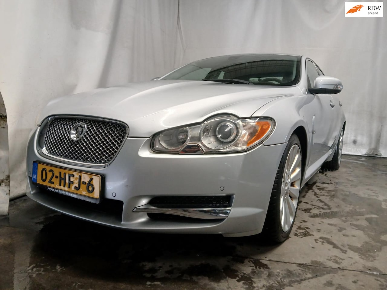 Jaguar XF - 2.7D V6 Luxury - Motor tikt - Schade - AutoWereld.nl